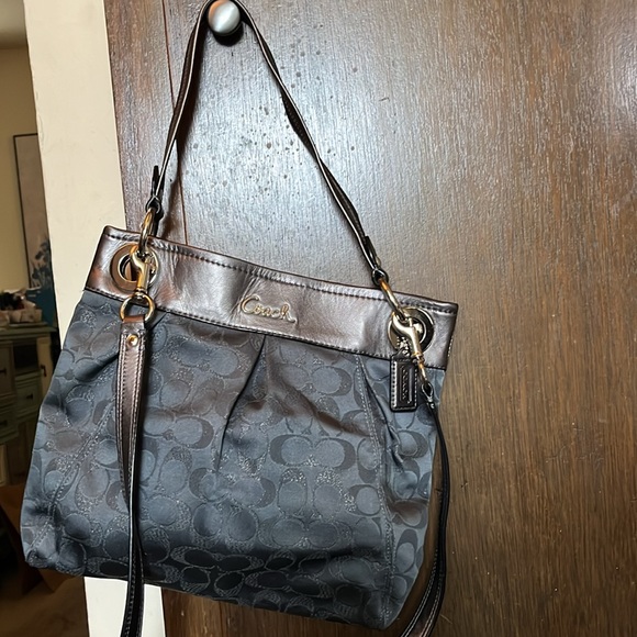 EUC Coach signature optic gray metallic fabric two way bag w/ purple interior - Picture 3 of 11